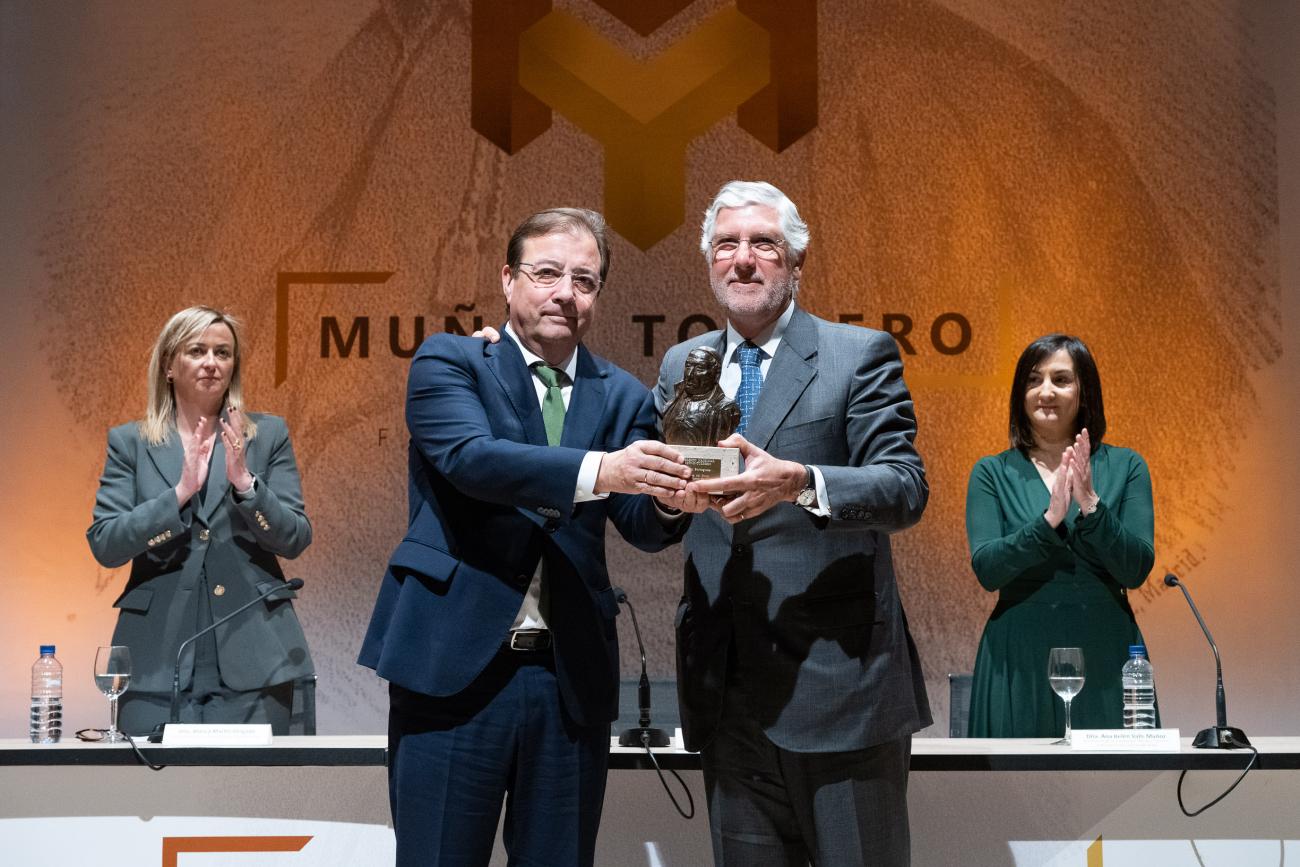 Portugal recibe el II Premio Muñoz Torrero